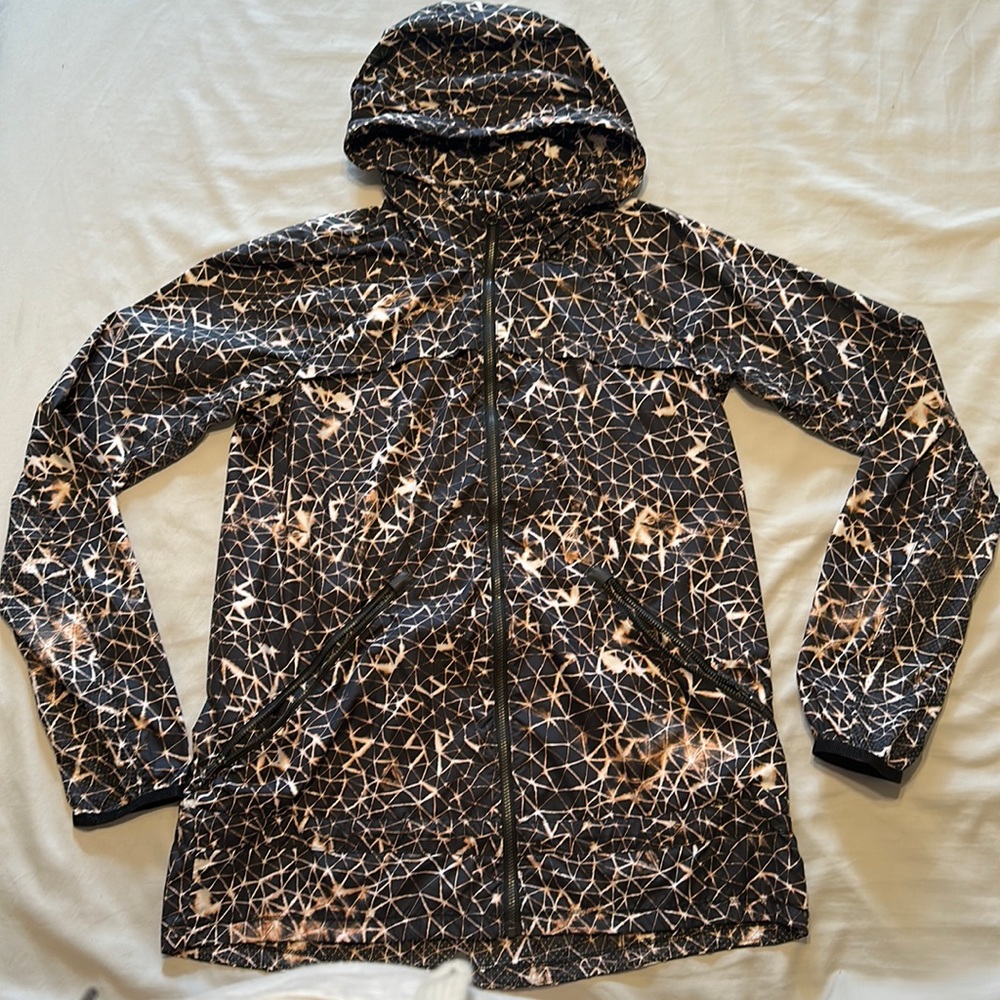Lululemon Windbreaker